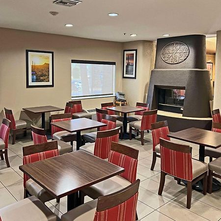 Comfort Suites Peoria Sports Complex Esterno foto