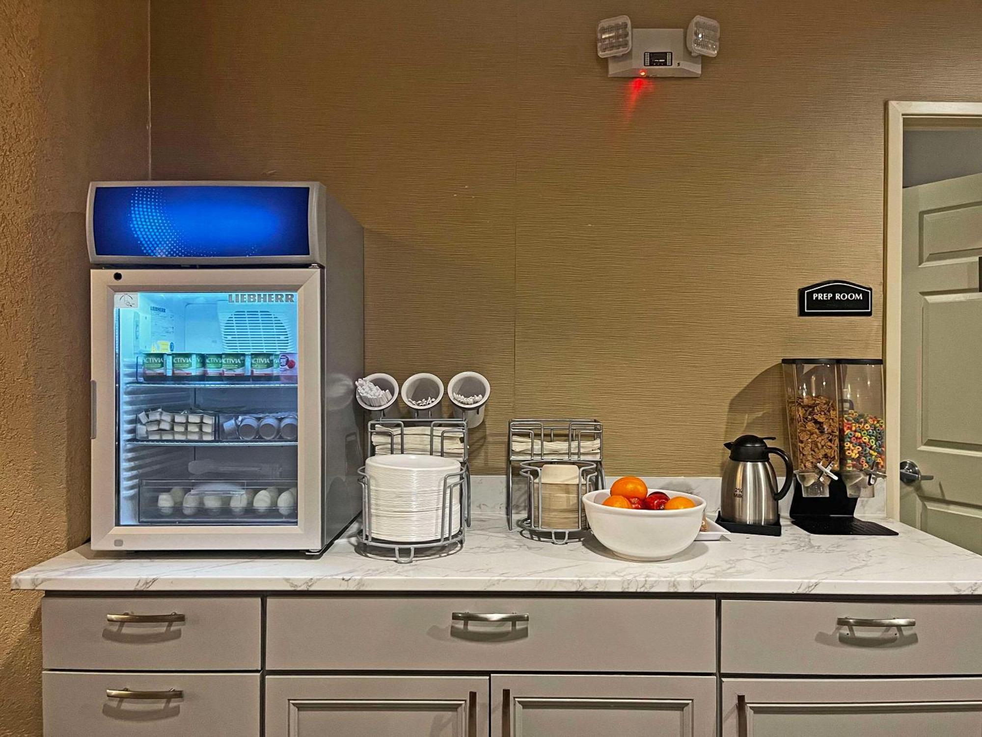 Comfort Suites Peoria Sports Complex Esterno foto