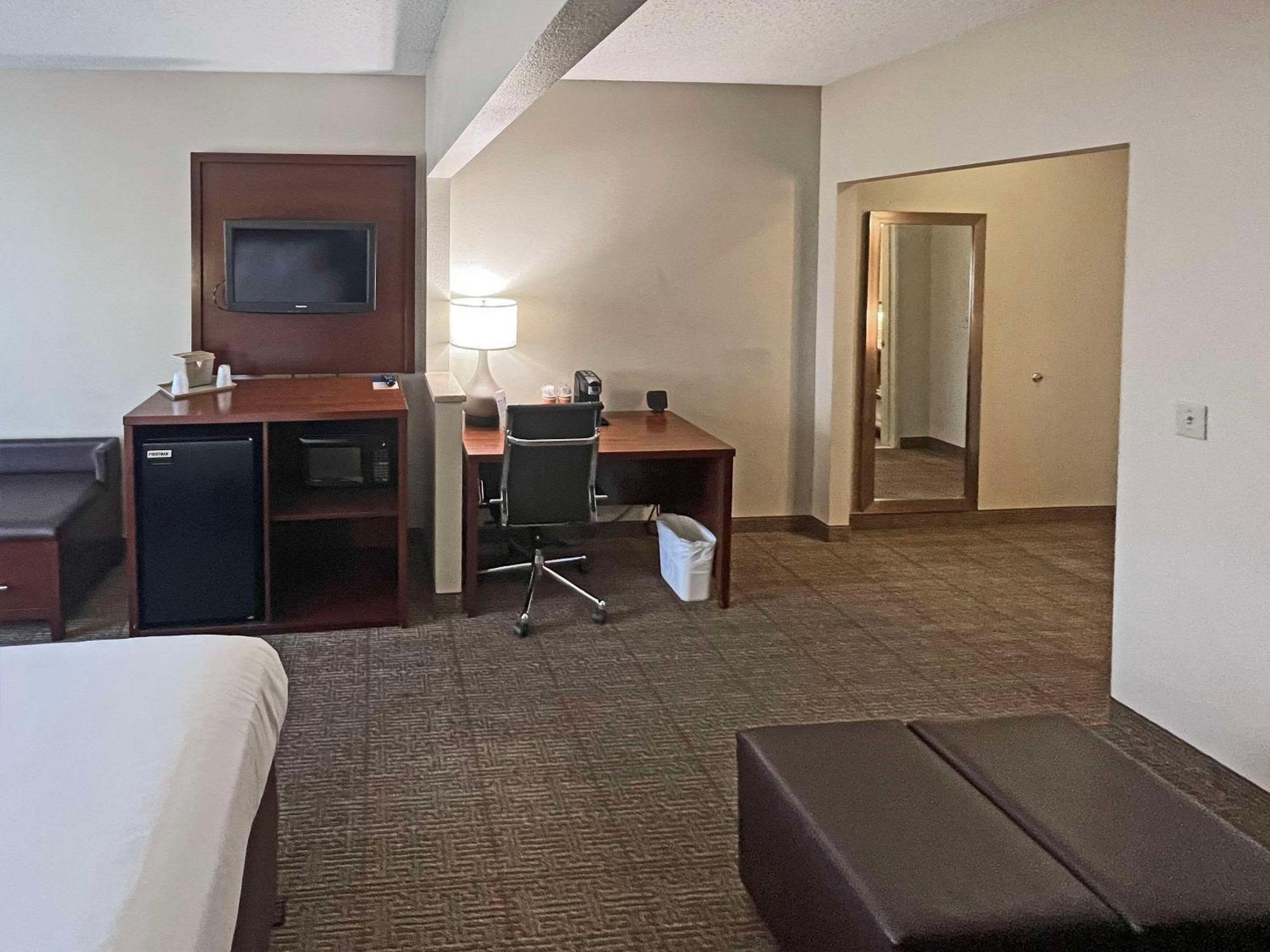 Comfort Suites Peoria Sports Complex Esterno foto